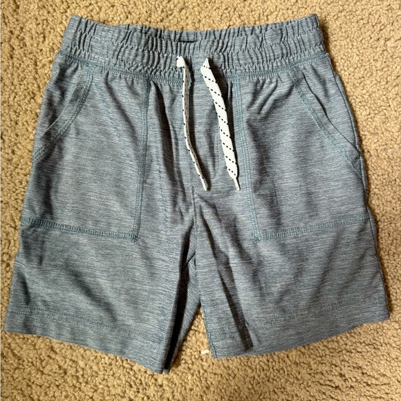 Oshkosh B’gosh shorts size 3T - Picture 1 of 3